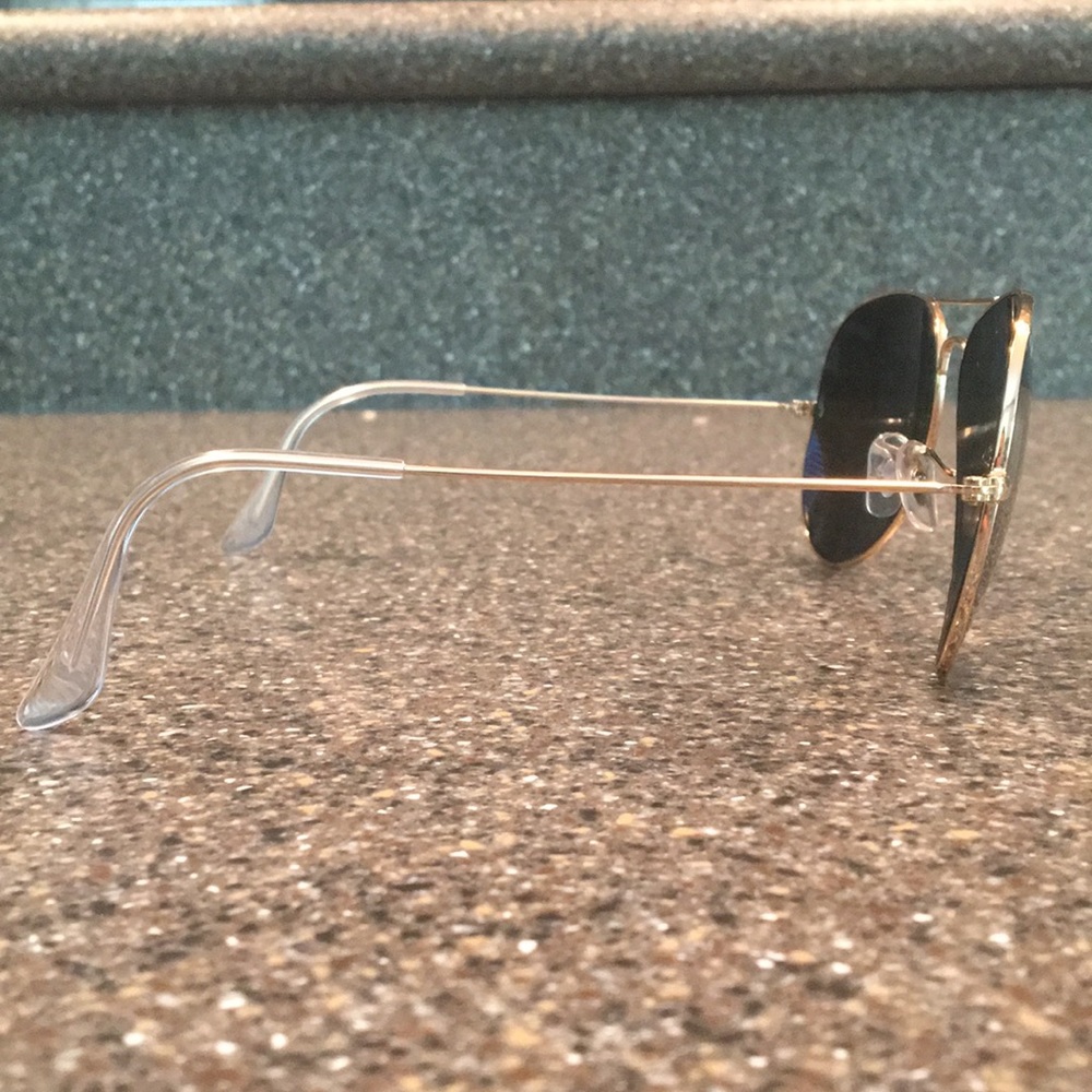 Ray-Ban Aviators - Picture 2 of 4